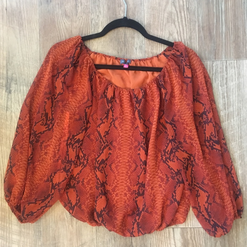 Vince Camuto Snake Print Off the Shoulder Top - Picture 7 of 8